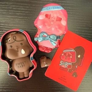 Pop Mart Crybaby Crying for Love series "Sweet baby"